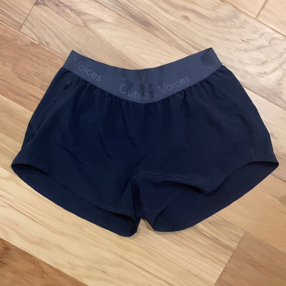 Outdoor voices NWOT navy running shorts 🩳 super great cut! Sz small